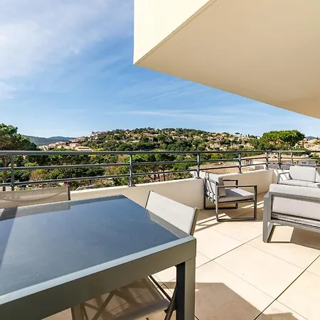 Apartment Le Hameau Des Pins - Spacious - Parking