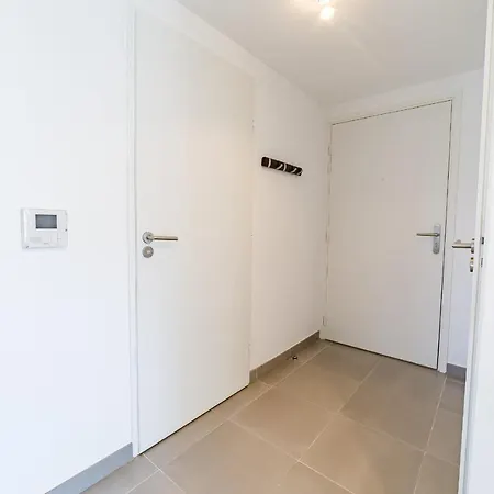 Le Hameau Des Pins - Spacious - Parking Apartment